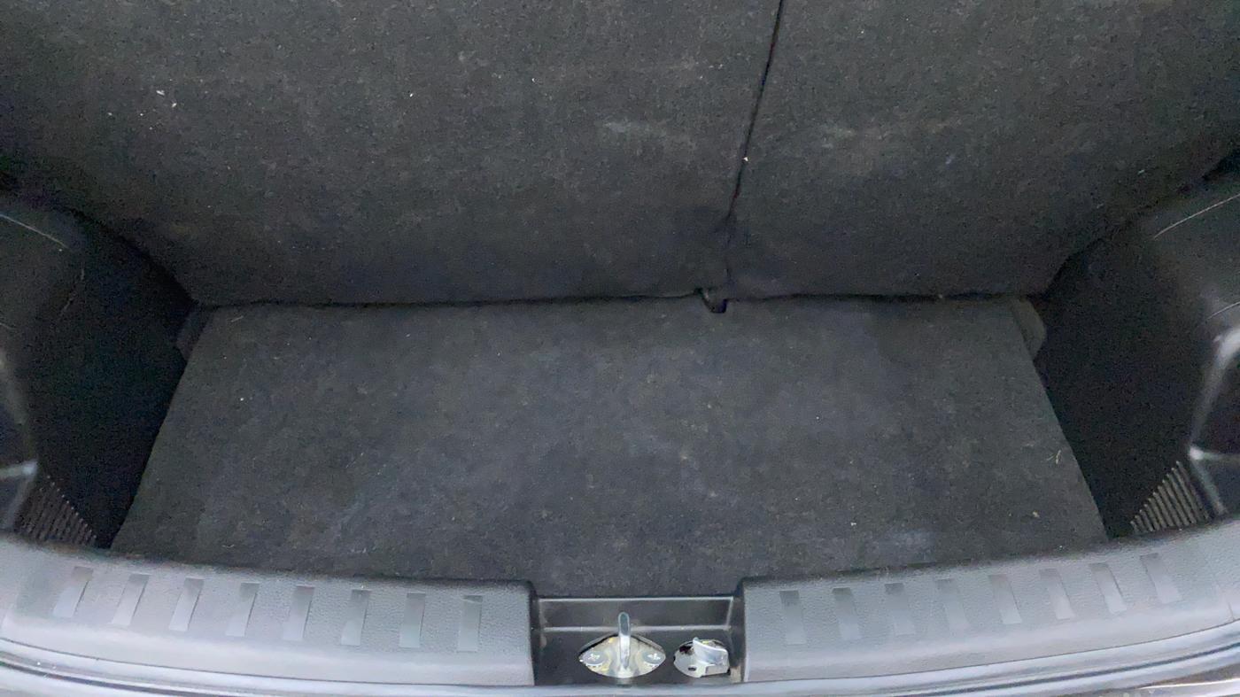 2016 Maruti Swift VXI D, Petrol, Manual, 30,780 km, Boot Inside