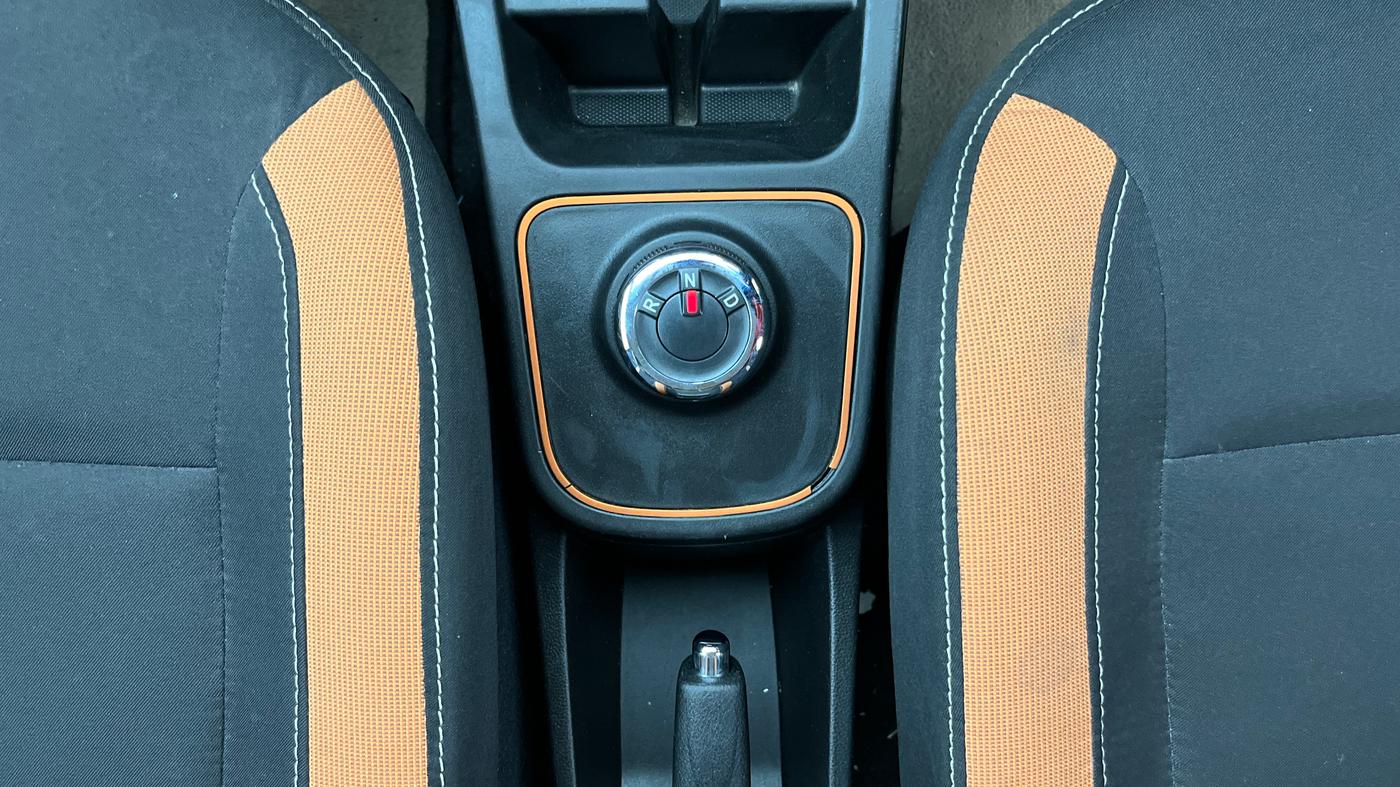 2021 Renault Kwid CLIMBER 1.0 AMT (O), Petrol, Automatic, 28,733 km, Gear Lever