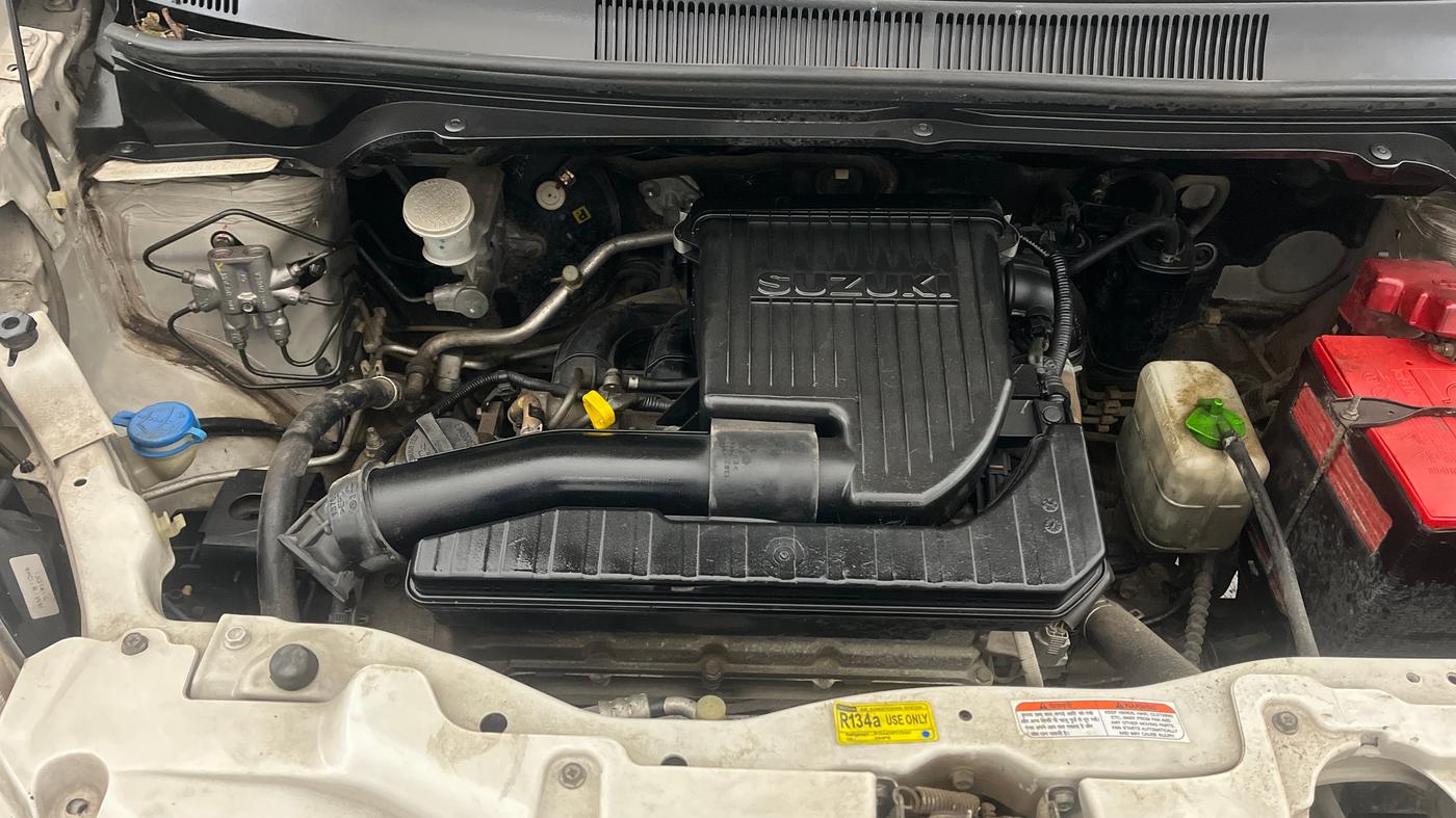 2014 Maruti Ritz VXI, Petrol, Manual, 45,015 km, Engine View - Right