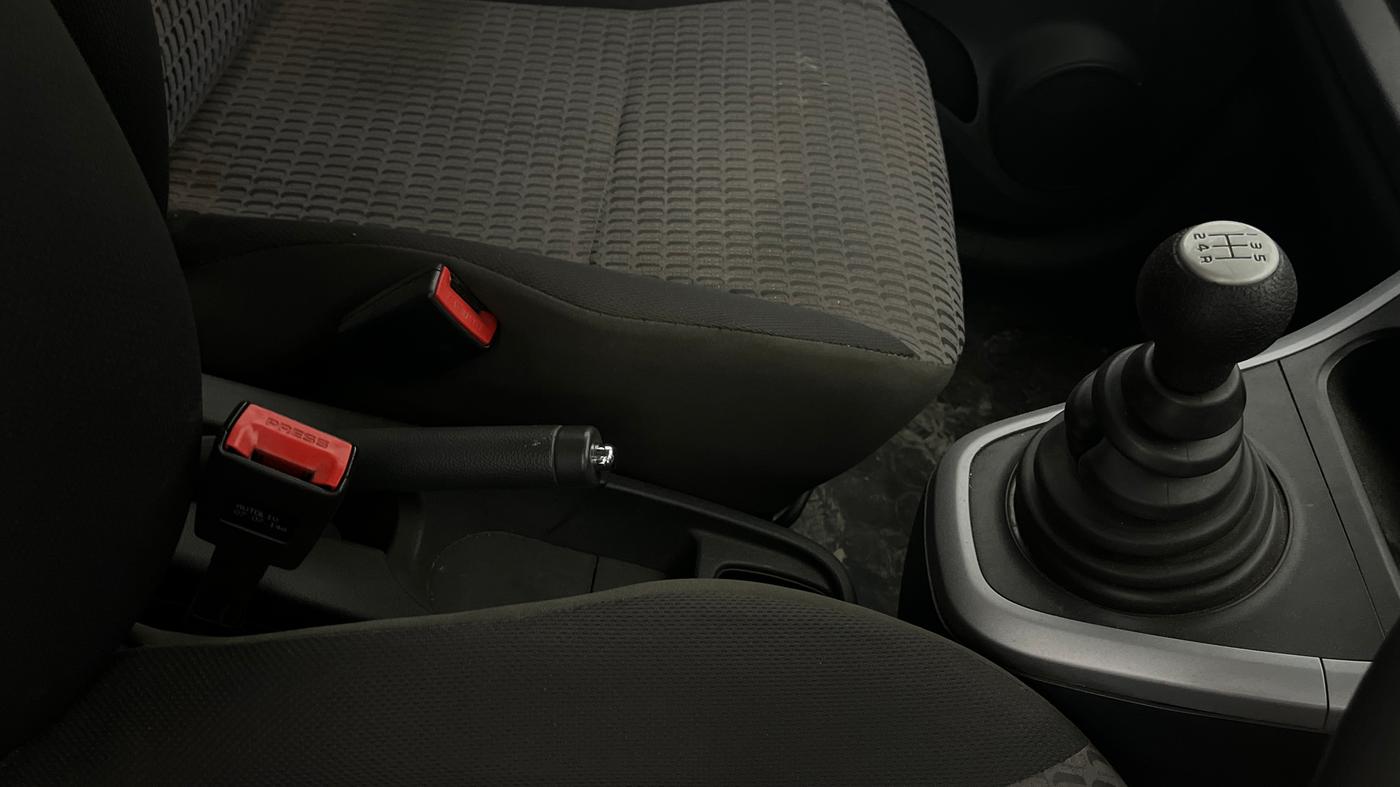 2014 Maruti Ritz VXI, Petrol, Manual, 45,015 km, Gear Lever