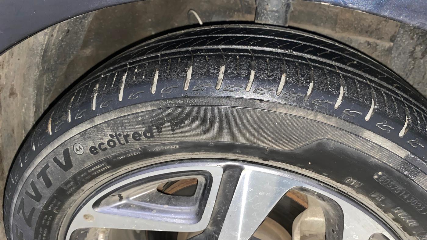 2023 Hyundai AURA SX 1.2 CNG, CNG, Manual, 31,633 km, Right Front Tyre Tread