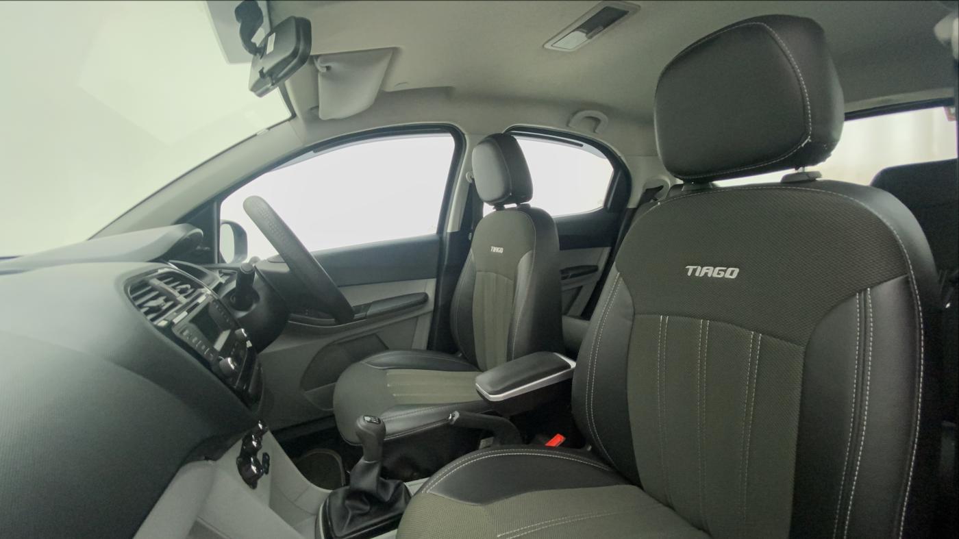2022 Tata Tiago XM CNG, CNG, Manual, 23,255 km, Right Side Front Door Cabin