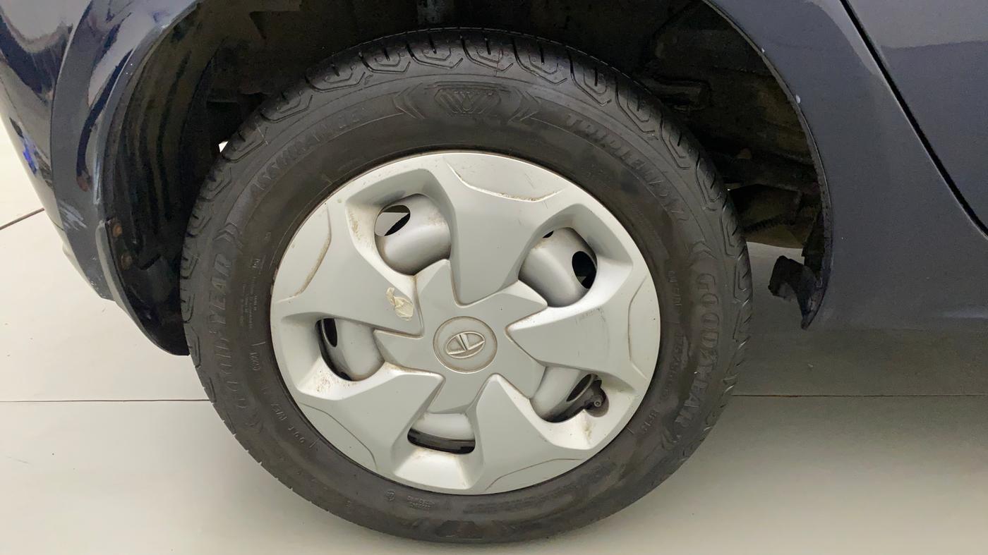2022 Tata Tiago XM CNG, CNG, Manual, 23,255 km, Right Rear Wheel
