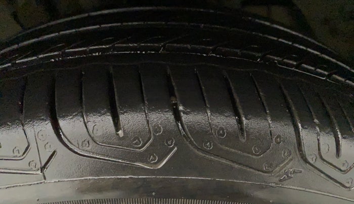 2022 Tata Tiago XM CNG, CNG, Manual, 23,255 km, Left Front Tyre Tread