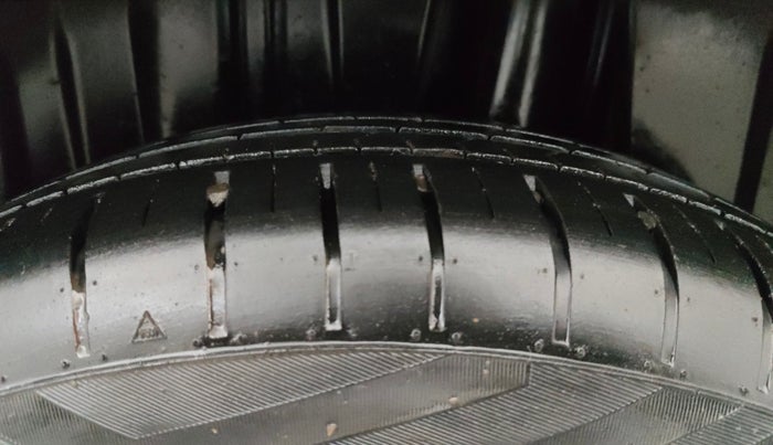 2023 Maruti Baleno SIGMA PETROL 1.2, Petrol, Manual, 22,027 km, Left Rear Tyre Tread