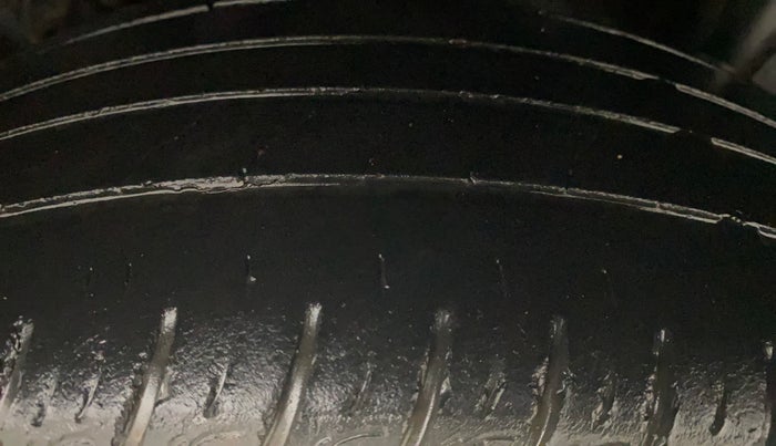 2021 Hyundai VENUE S 1.0 TURBO DCT, Petrol, Automatic, 27,910 km, Left Rear Tyre Tread