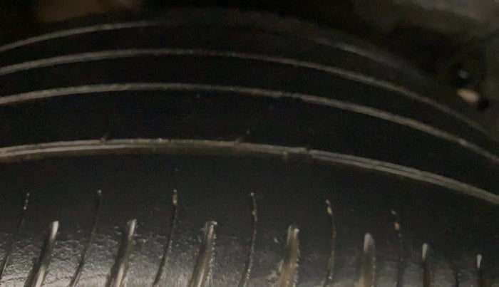 2021 Hyundai VENUE S 1.0 TURBO DCT, Petrol, Automatic, 27,910 km, Right Rear Tyre Tread