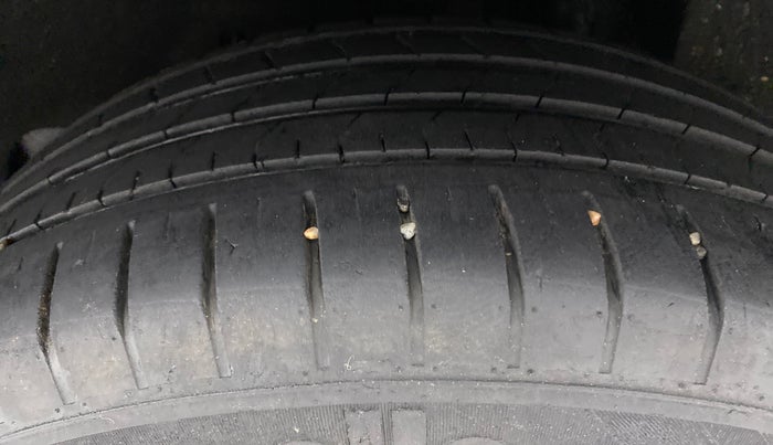 2019 Maruti Baleno ALPHA PETROL 1.2, Petrol, Manual, 21,581 km, Left Rear Tyre Tread
