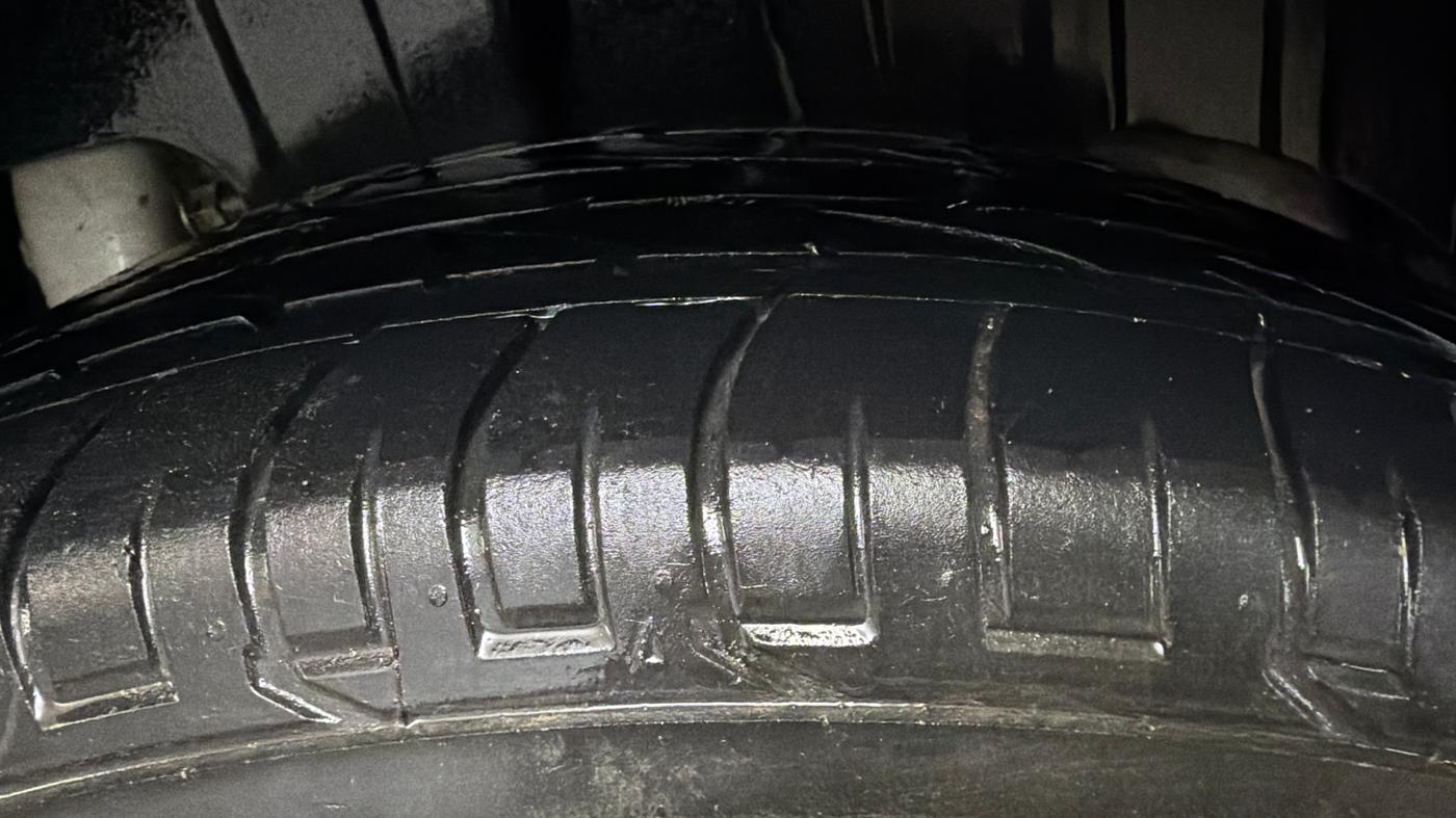 2024 Mahindra XUV300 W4 1.5 DIESEL, Diesel, Manual, 84,053 km, Left Rear Tyre Tread