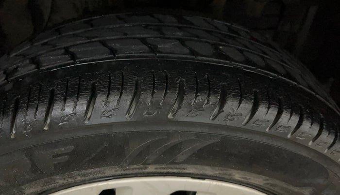 2021 Maruti Vitara Brezza VXI, Petrol, Manual, 14,160 km, Right Front Tyre Tread