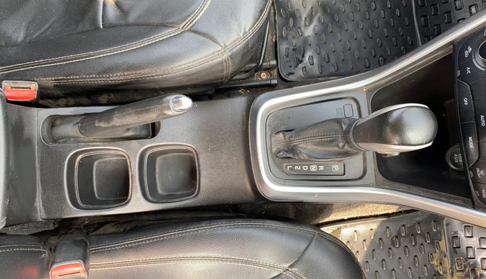 2021 Maruti S Cross ZETA AT 1.5, CNG, Automatic, 1,19,619 km, Gear Lever