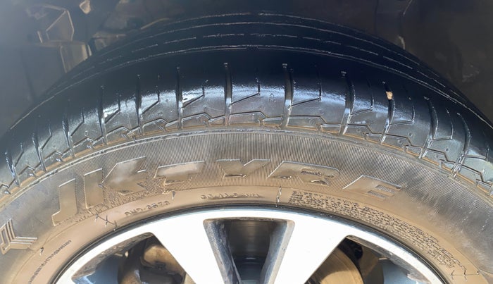 2021 Maruti S Cross ZETA AT 1.5, CNG, Automatic, 1,19,619 km, Left Front Tyre Tread