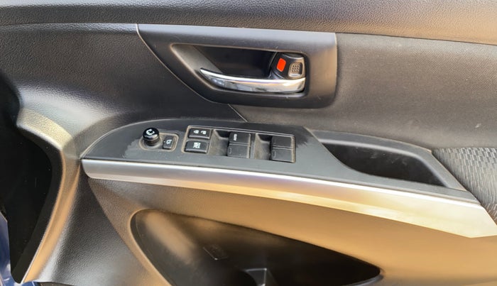 2021 Maruti S Cross ZETA AT 1.5, CNG, Automatic, 1,19,619 km, Driver Side Door Panels Control