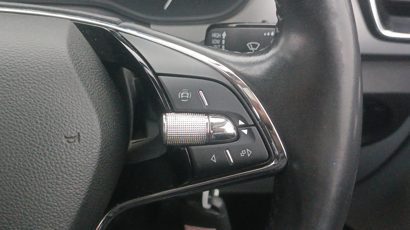 2021 Skoda KUSHAQ AMBITION 1.0L TSI MT, Petrol, Manual, 23,901 km, Adaptive Cruise Control
