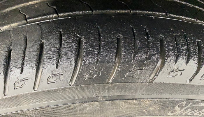 2022 Maruti BREZZA ZXI, Petrol, Manual, 42,466 km, Right Front Tyre Tread