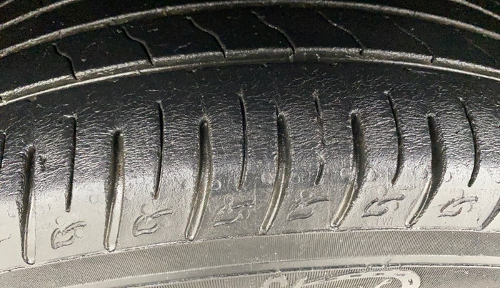 2022 Maruti BREZZA ZXI, Petrol, Manual, 42,466 km, Left Front Tyre Tread