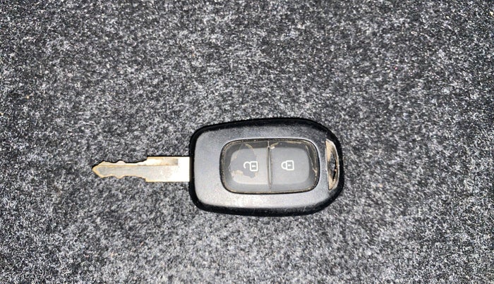 2019 Datsun Redi Go S 1.0 AMT, Petrol, Automatic, 15,962 km, Key Close Up