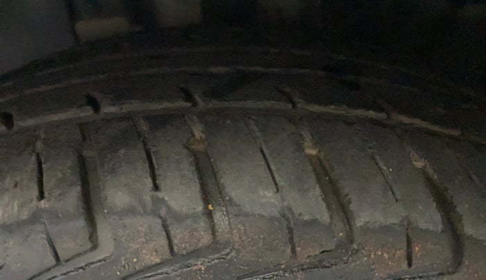 2019 Datsun Redi Go S 1.0 AMT, Petrol, Automatic, 15,962 km, Left Front Tyre Tread