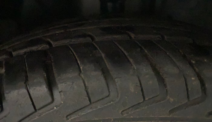 2019 Datsun Redi Go S 1.0 AMT, Petrol, Automatic, 15,962 km, Right Front Tyre Tread