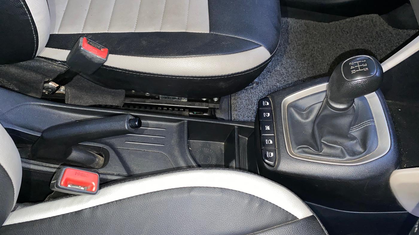 2019 Hyundai NEW SANTRO SPORTZ MT, Petrol, Manual, 45,141 km, Gear Lever