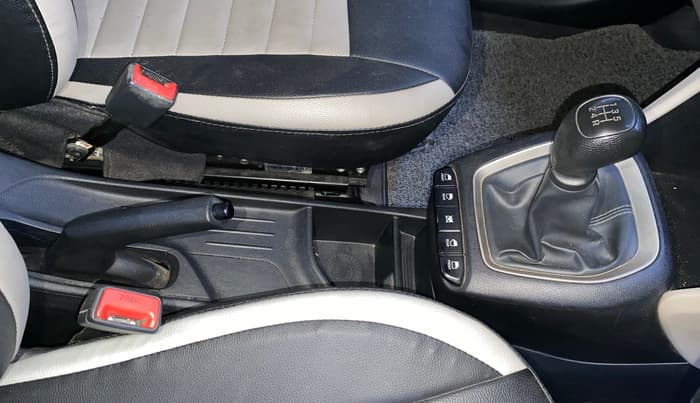 2019 Hyundai NEW SANTRO SPORTZ MT, Petrol, Manual, 45,141 km, Gear Lever