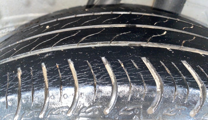 2020 Honda Amaze 1.2L I-VTEC V CVT, Petrol, Automatic, 41,353 km, Left Rear Tyre Tread