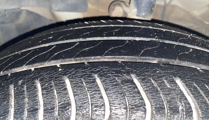 2020 Honda Amaze 1.2L I-VTEC V CVT, Petrol, Automatic, 41,353 km, Left Front Tyre Tread