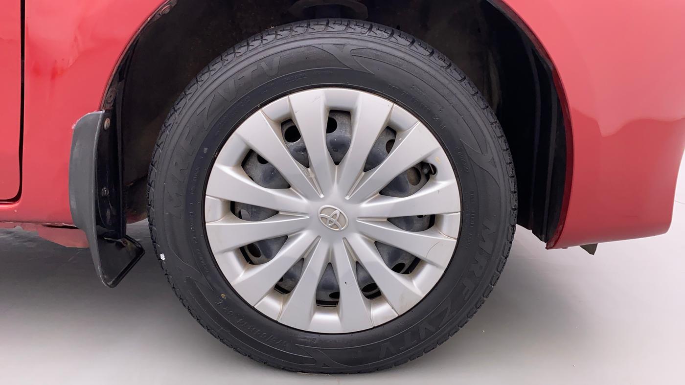 2011 Toyota Etios Liva G, Petrol, Manual, 25,501 km, Right Front Wheel