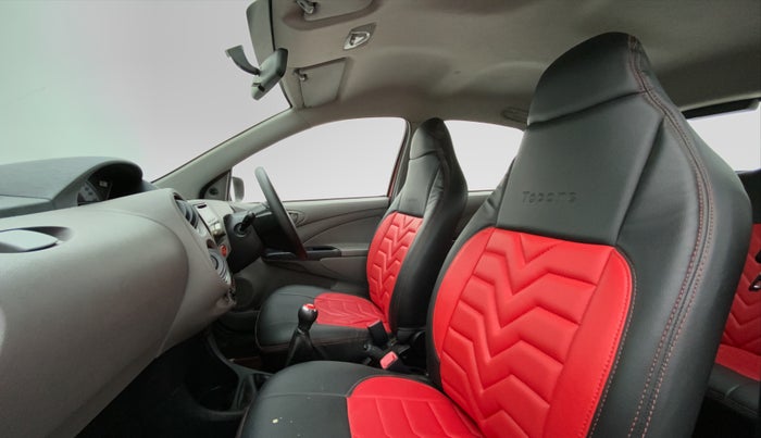 2011 Toyota Etios Liva G, Petrol, Manual, 25,501 km, Right Side Front Door Cabin