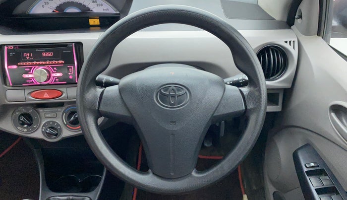 2011 Toyota Etios Liva G, Petrol, Manual, 25,501 km, Steering Wheel Close Up