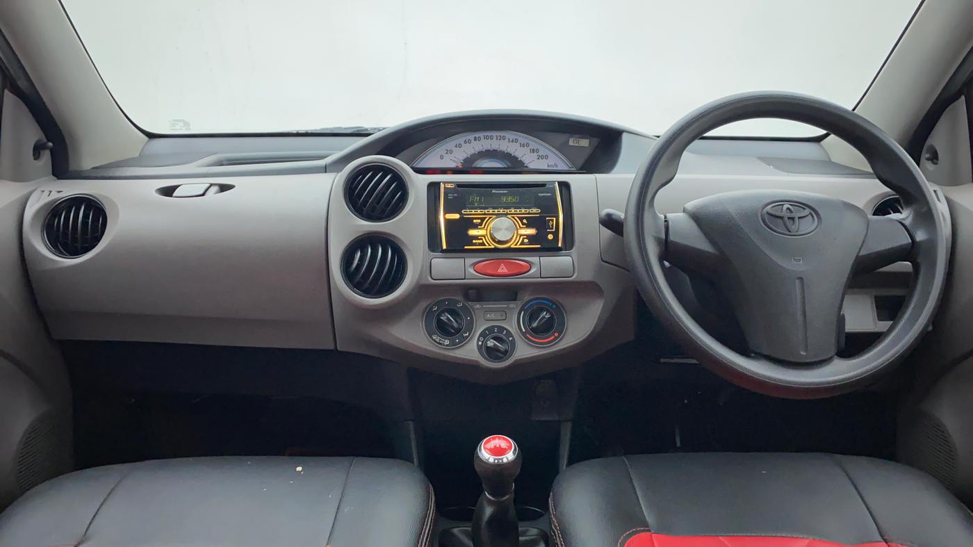 2011 Toyota Etios Liva G, Petrol, Manual, 25,501 km, Dashboard