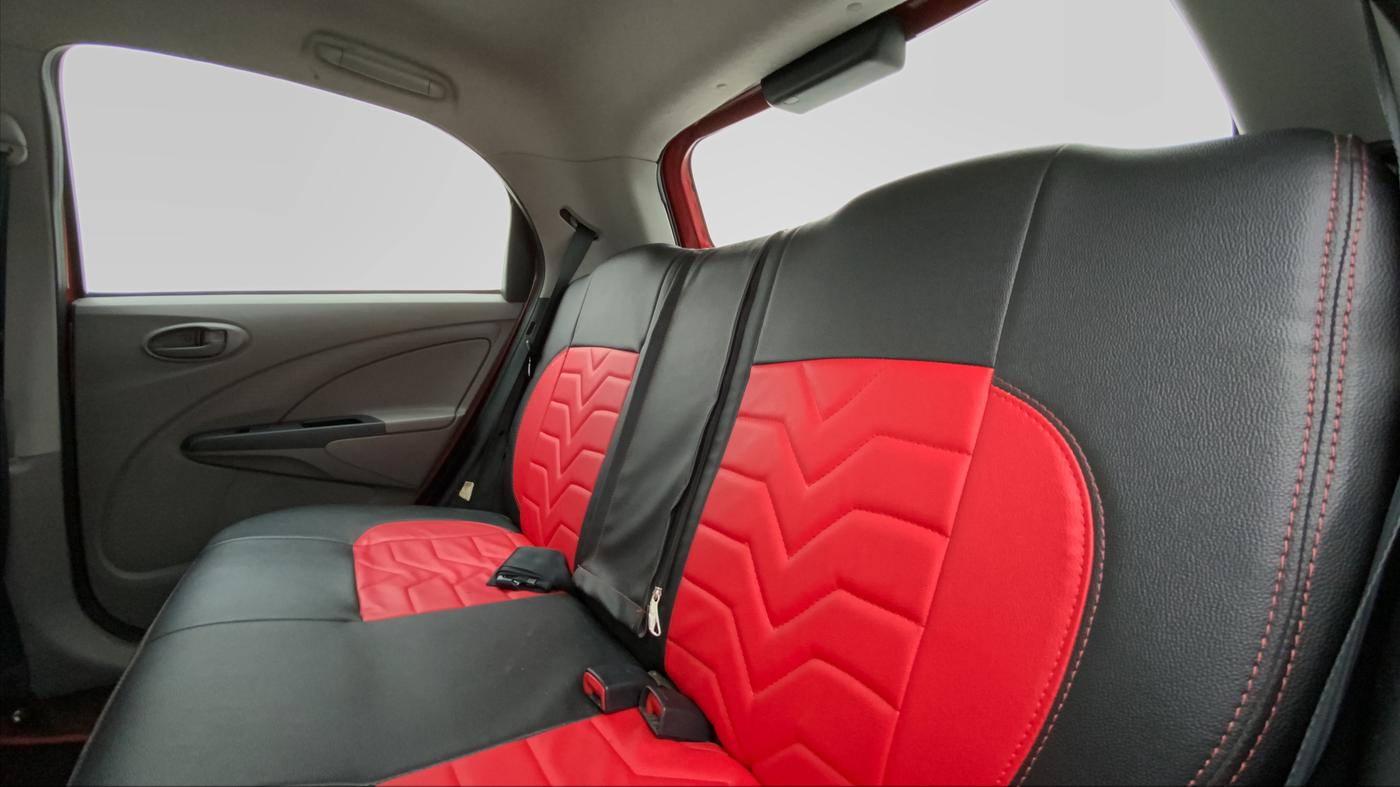 2011 Toyota Etios Liva G, Petrol, Manual, 25,501 km, Right Side Rear Door Cabin