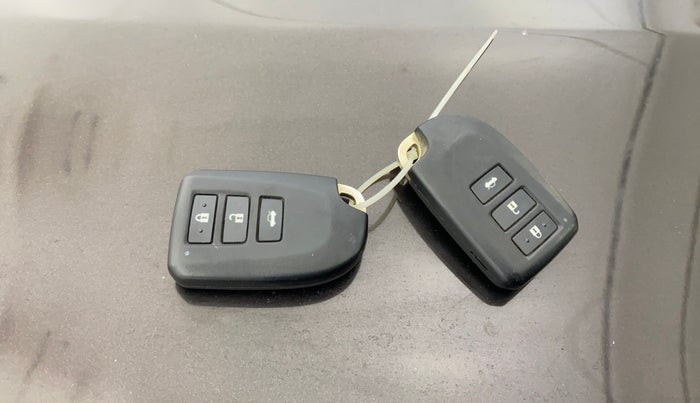 2018 Toyota YARIS G MT, Petrol, Manual, 51,312 km, Key Close Up