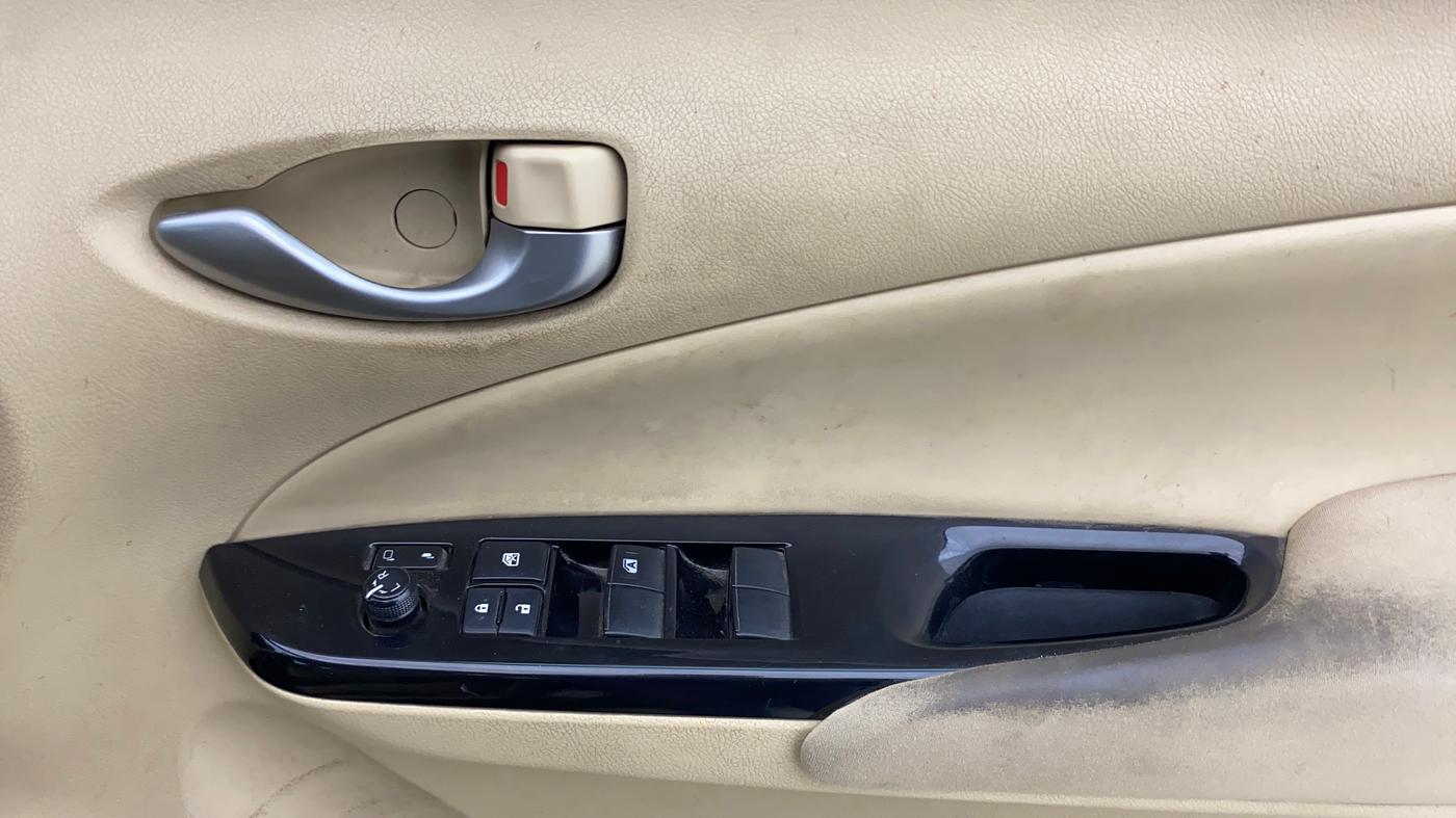 2018 Toyota YARIS G MT, Petrol, Manual, 51,375 km, Driver Side Door Panels Control