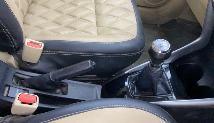 2018 Toyota YARIS G MT, Petrol, Manual, 51,312 km, Gear Lever