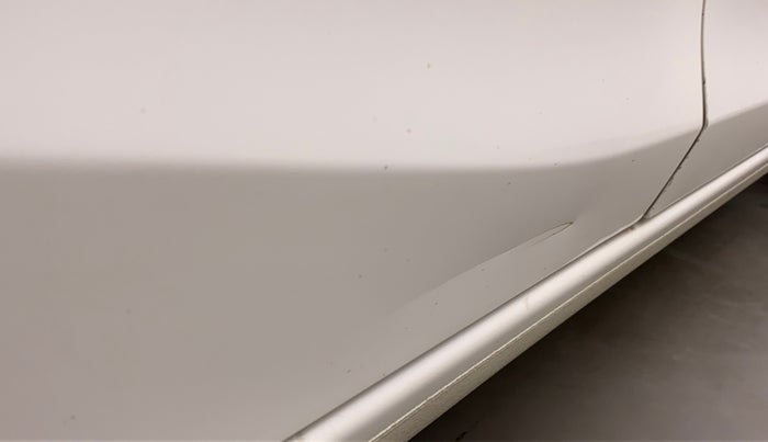 2019 Honda Amaze 1.2L I-VTEC E, Petrol, Manual, 21,981 km, Right rear door - Slightly dented