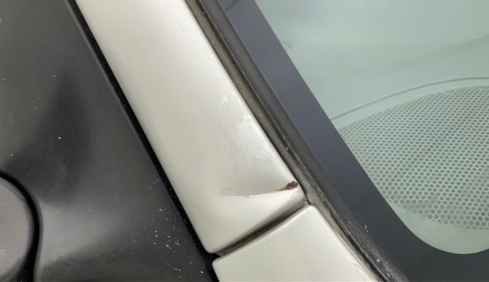2014 Maruti Alto K10 VXI, Petrol, Manual, 47,899 km, Right A pillar - Slightly rusted