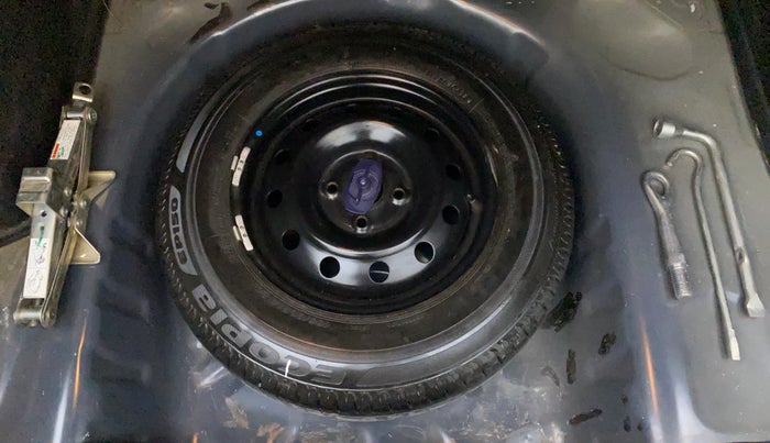 2018 Maruti Dzire VXI, Petrol, Manual, 69,845 km, Spare Tyre