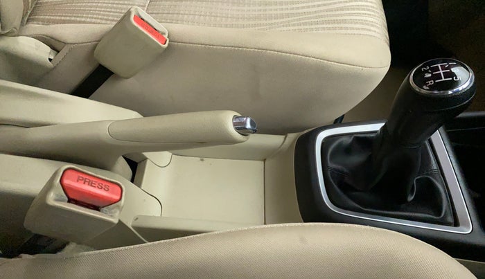 2018 Maruti Dzire VXI, Petrol, Manual, 69,845 km, Gear Lever