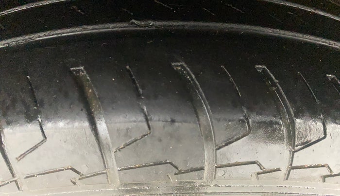 2022 Maruti Dzire VXI, Petrol, Manual, 36,736 km, Left Front Tyre Tread
