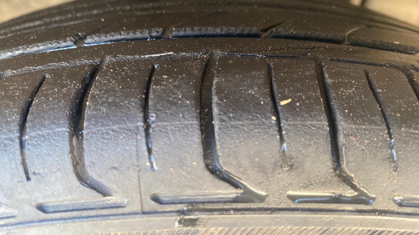 2021 Tata TIGOR XZ PLUS PETROL, Petrol, Manual, 1,50,817 km, Right Front Tyre Tread