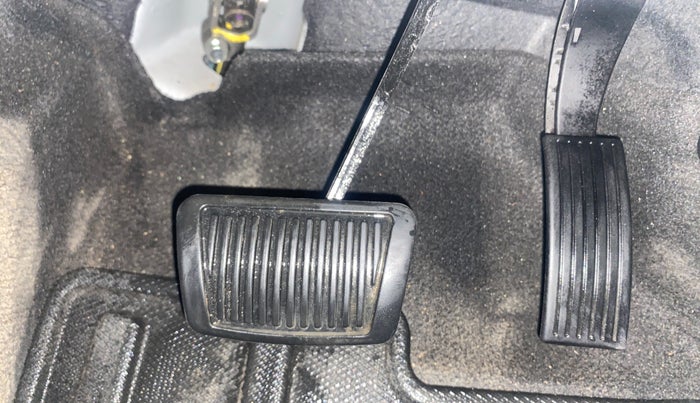 2024 Hyundai NEW I20 Sportz (O) 1.2 IVT, Petrol, Automatic, 36,096 km, Pedals