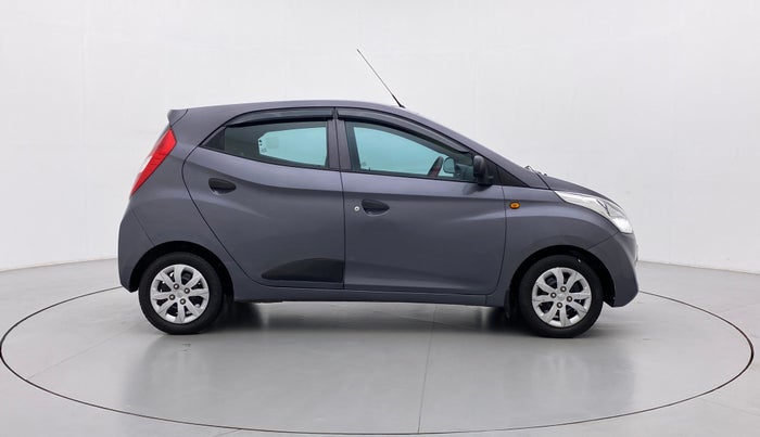 2016 Hyundai Eon MAGNA +, Petrol, Manual, 60,855 km, Right Side View