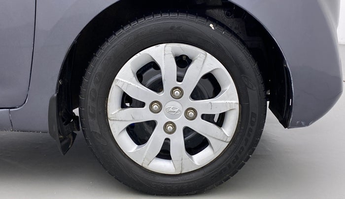 2016 Hyundai Eon MAGNA +, Petrol, Manual, 60,855 km, Right Front Wheel