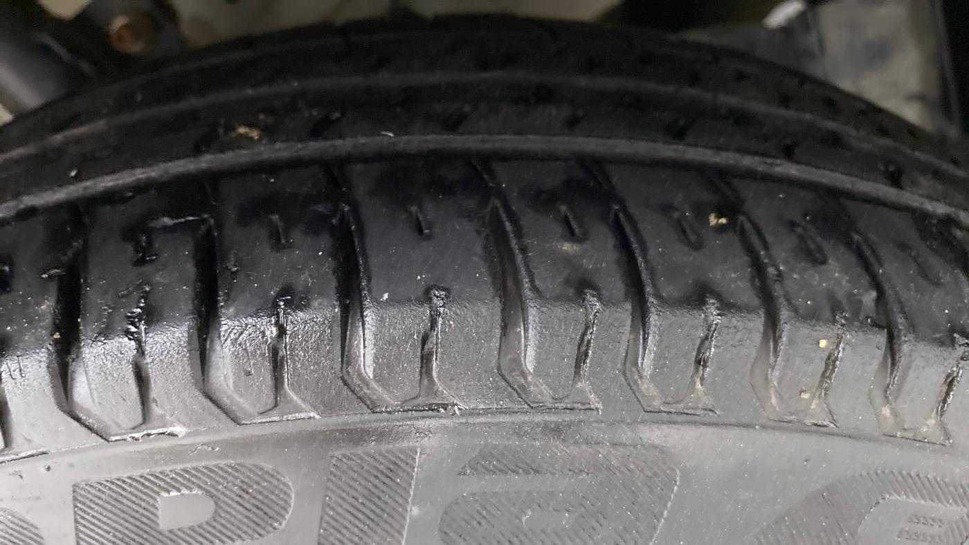 2020 Maruti Dzire VXI, Petrol, Manual, 49,520 km, Right Front Tyre Tread