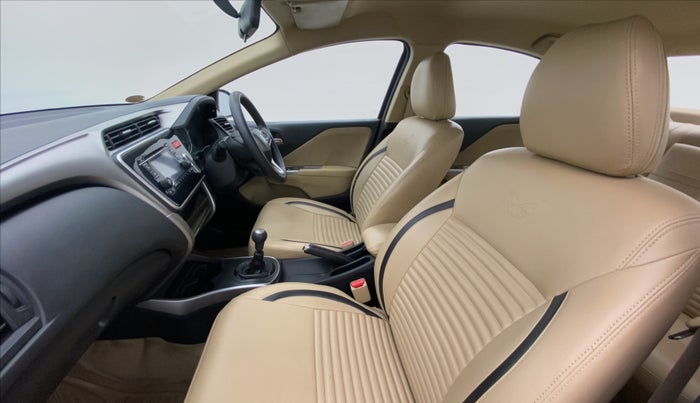 2015 Honda City V MT PETROL, Petrol, Manual, 65,295 km, Right Side Front Door Cabin