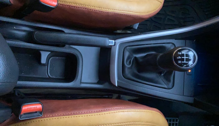 2023 Maruti BREZZA ZXI + SMART HYBRID DUAL TONE, Petrol, Manual, 65,858 km, Gear Lever