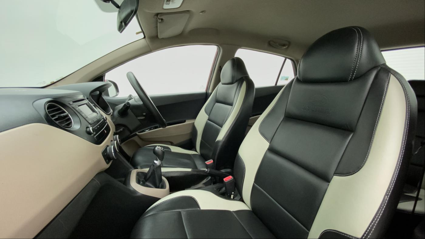 2015 Hyundai Grand i10 SPORTZ 1.2 KAPPA VTVT, Petrol, Manual, 1,14,071 km, Right Side Front Door Cabin