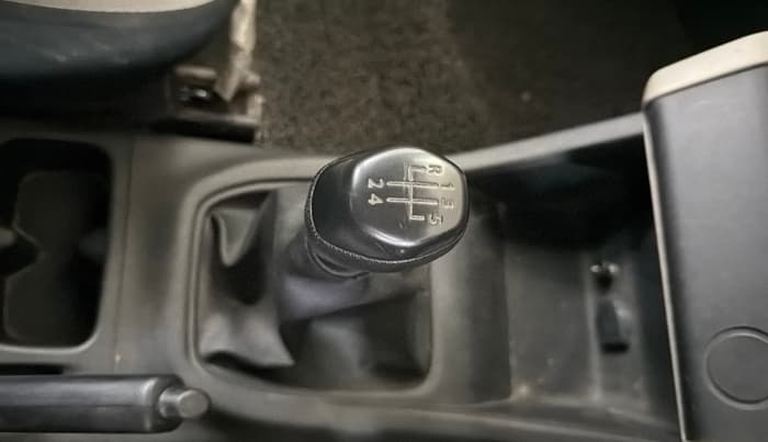 2022 Renault TRIBER RXE MT, Petrol, Manual, 89,425 km, Gear Lever