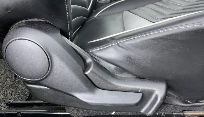 2017 Maruti Baleno DELTA 1.2 K12, Petrol, Manual, 45,083 km, Driver Side Adjustment Panel